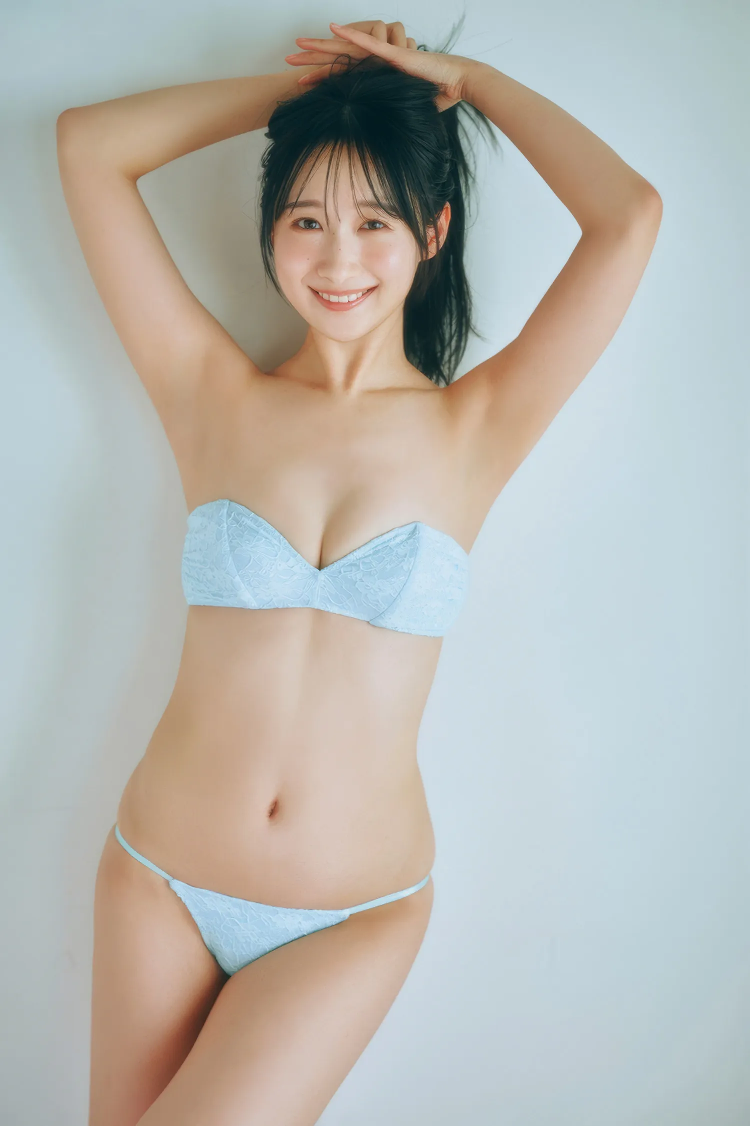 FLASH 2025.4.15 ( 2025年4月15日号) 日本写真 FLASH写真集の名作, P.1