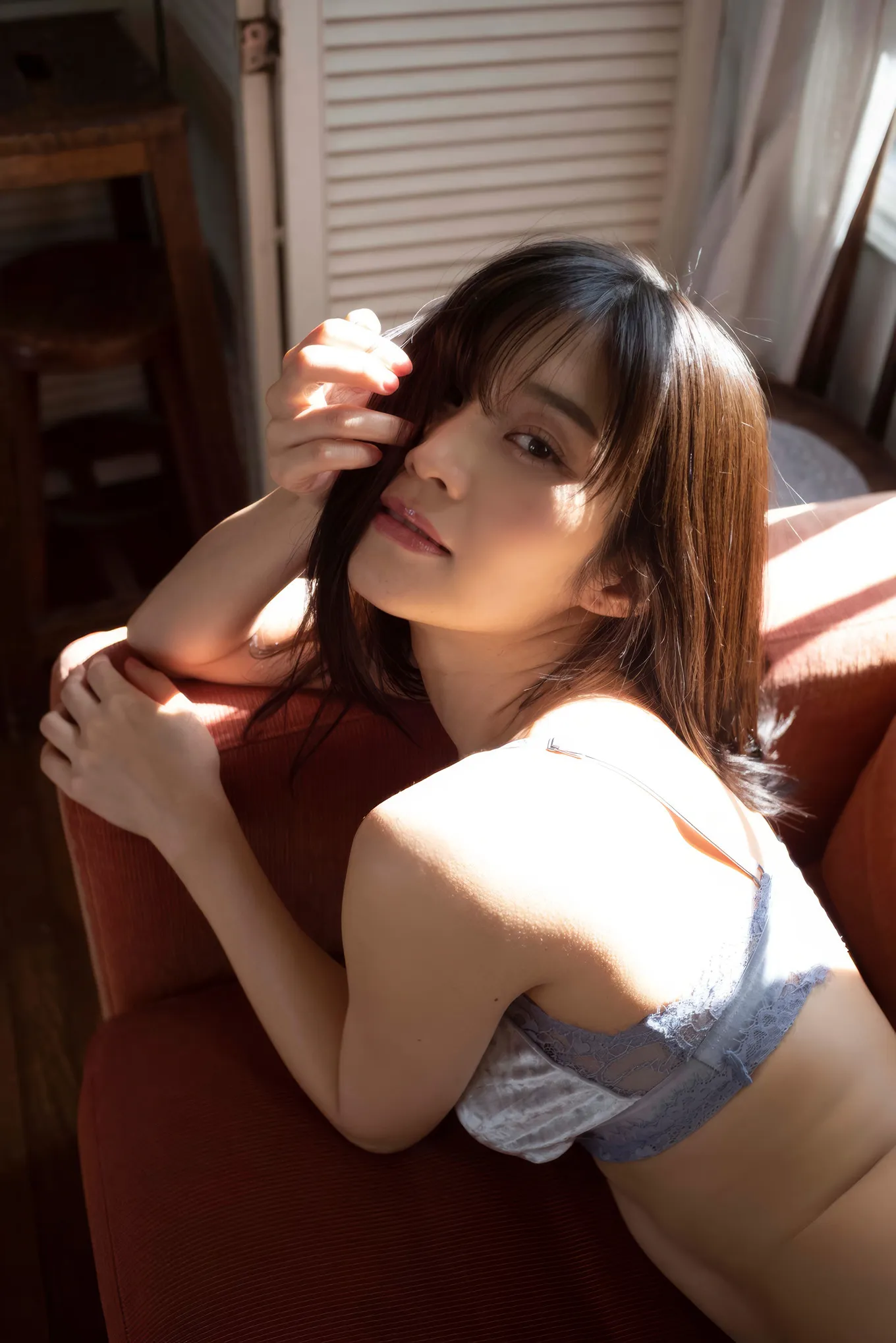 高桥凛, 日本写真 Rin 先行 Takahashi 「大人の秘め事」 写真集 P.3