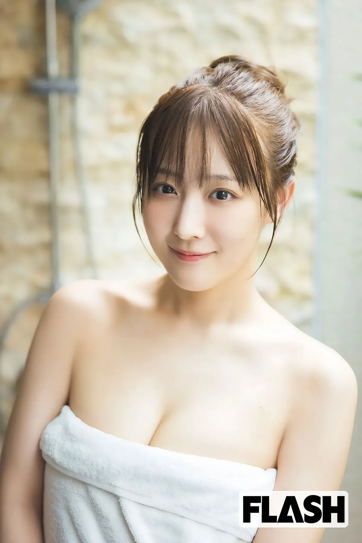 ゆゆ, Yoshino ちとせよしの, Chitose 2025.4.15 YUYU 2025年4月15日号) 日本写真 FLASH ( P.3