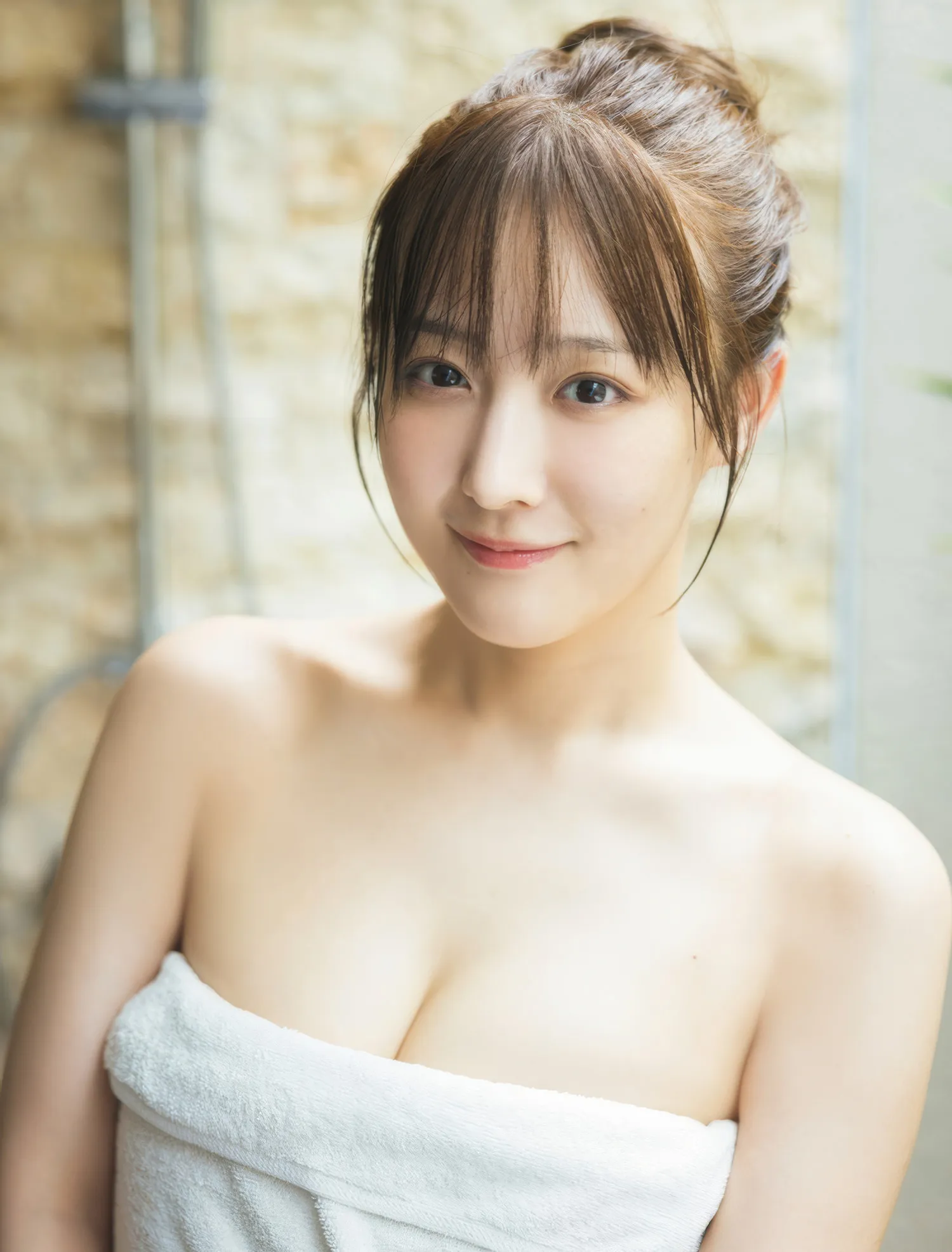 2025年4月15日号) YUYU Yoshino ゆゆ, Chitose 日本写真 2025.4.15 ( FLASH ちとせよしの, P.4