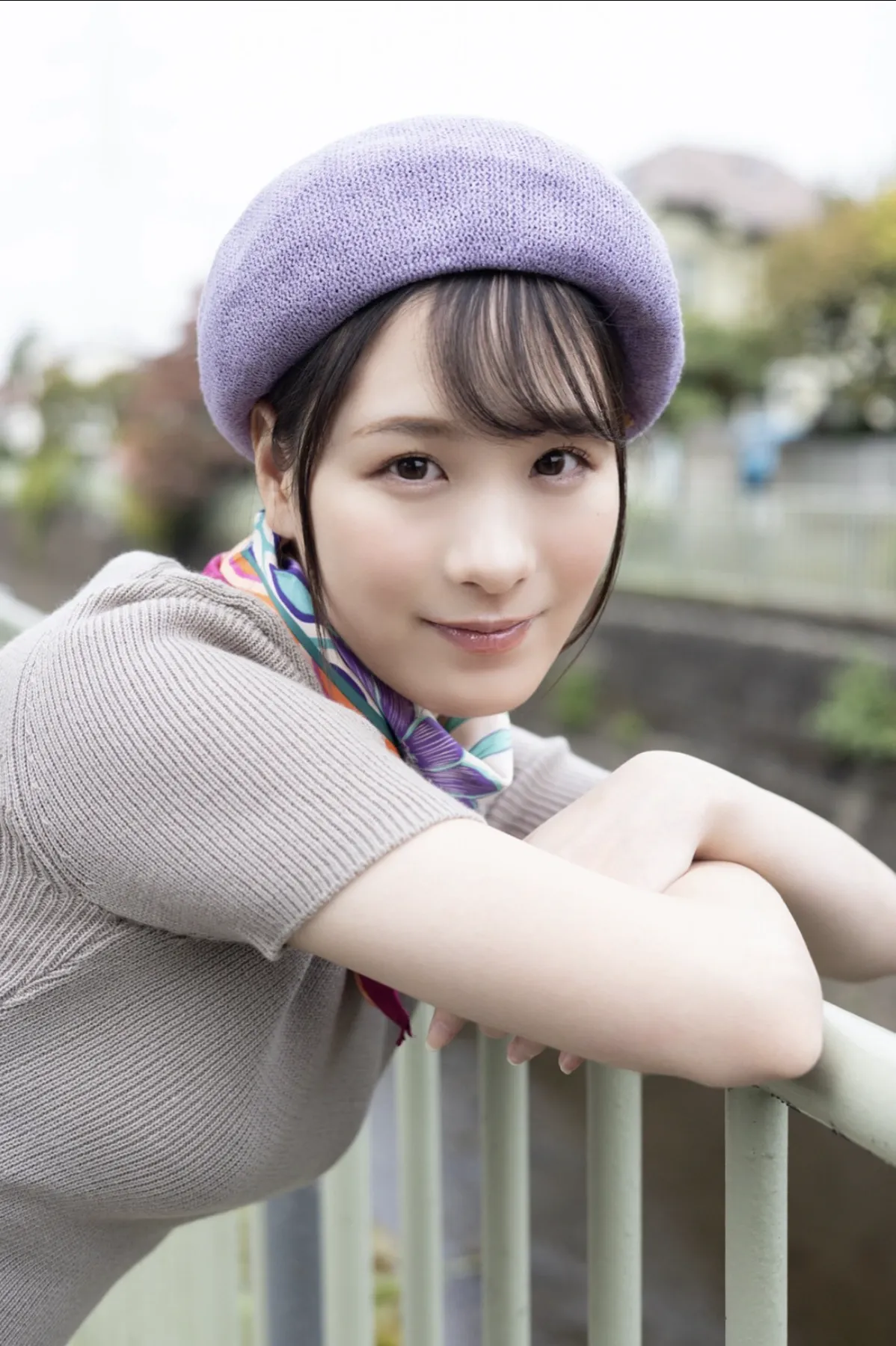 村上悠A, Yuka FLASH写真集R Murakami 、旅へ P.4