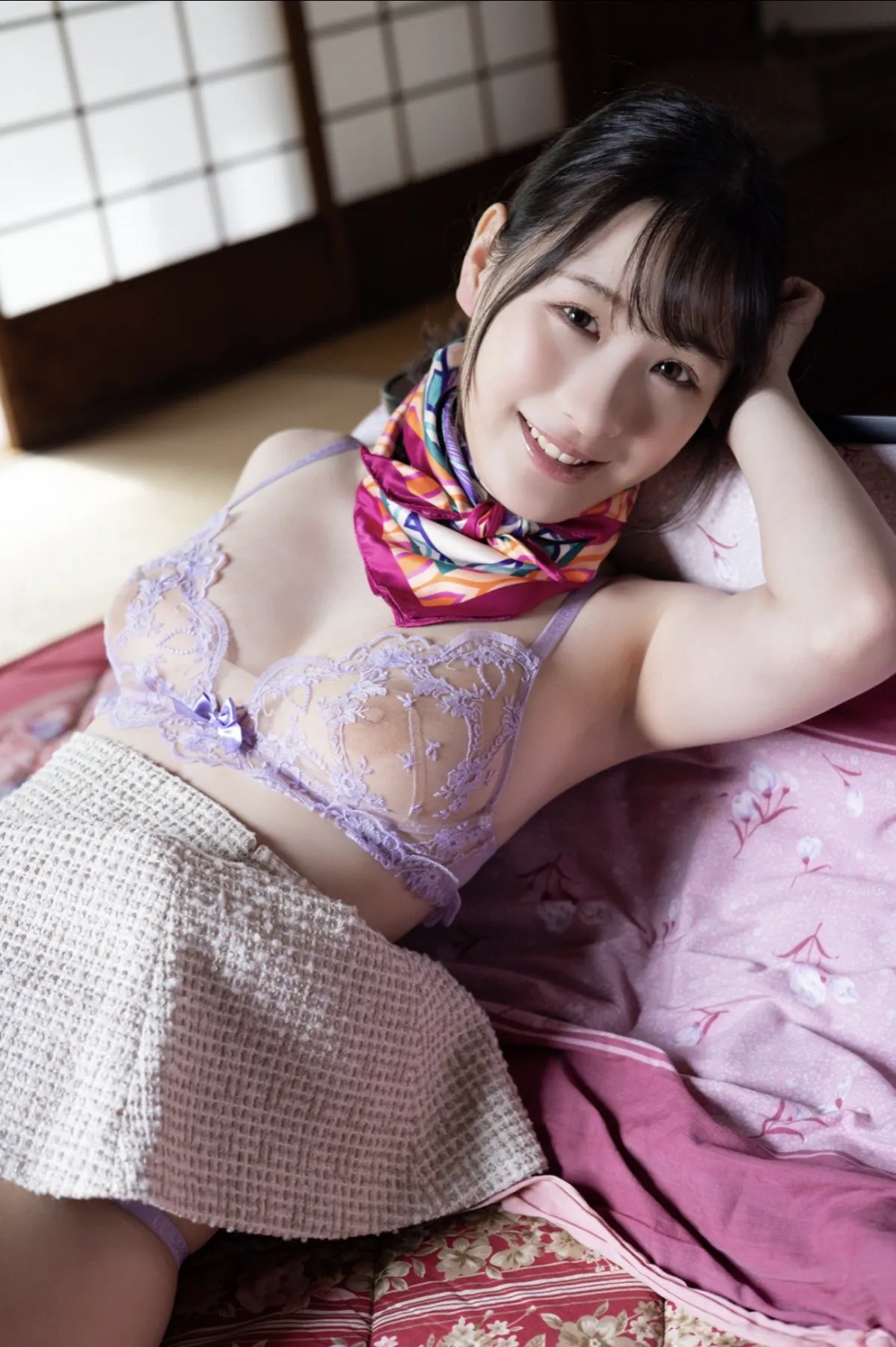 村上悠A, Yuka FLASH写真集R Murakami 、旅へ P.4