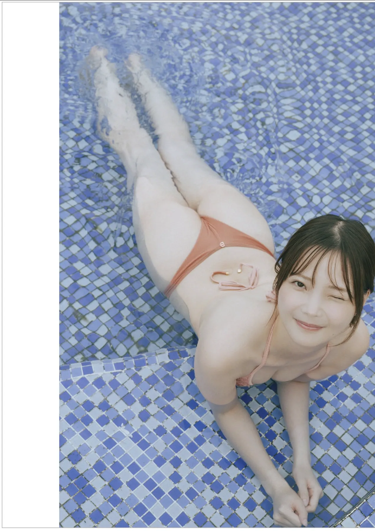 Weekly Araya 新谷, No.42 Playboy 43号) (周刊 2025 Himeka 43 2025年42 P.3