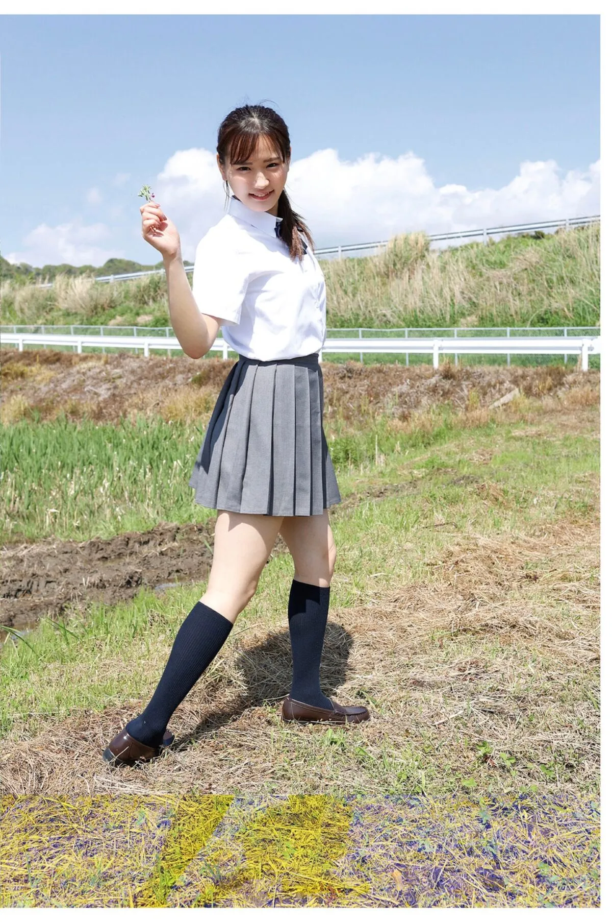 日本写真 写真集 全集修正 なるみ Narumi Part 风に包まれて Hirose P.7